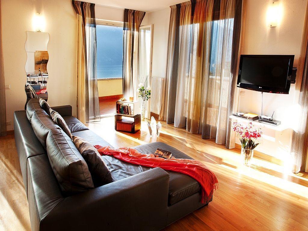 Tremezzo Residence-11 Apartments To Choose From In An Exclusive Residence By Italian Apartments Exterior photo